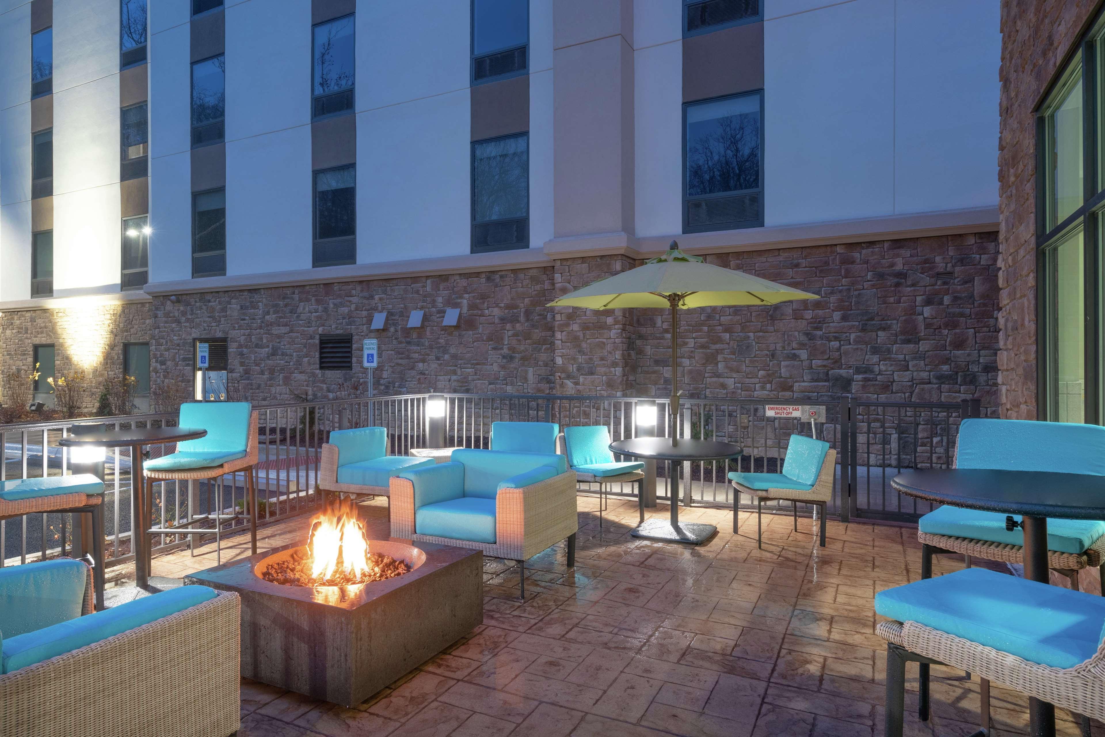 Hampton Inn Weston, Wv Екстер'єр фото